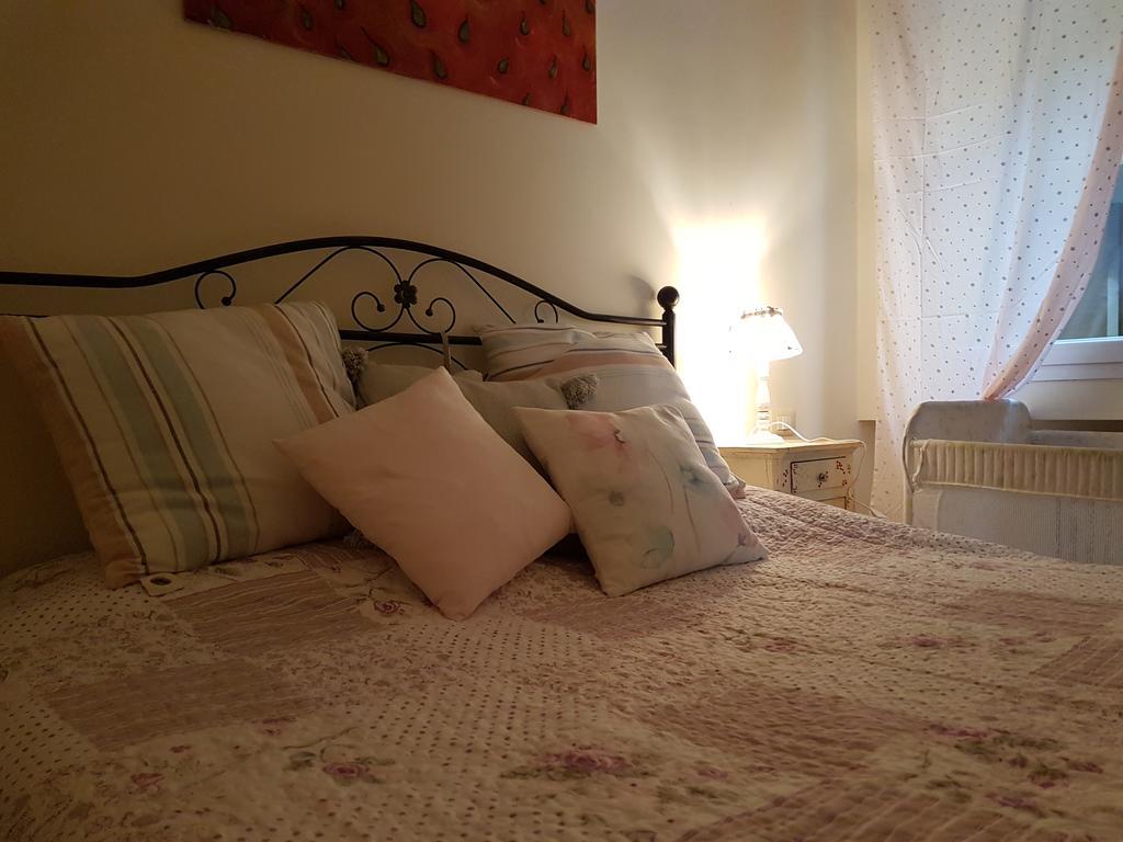 La Casa Di Pepe Pietra Ligure Exterior foto